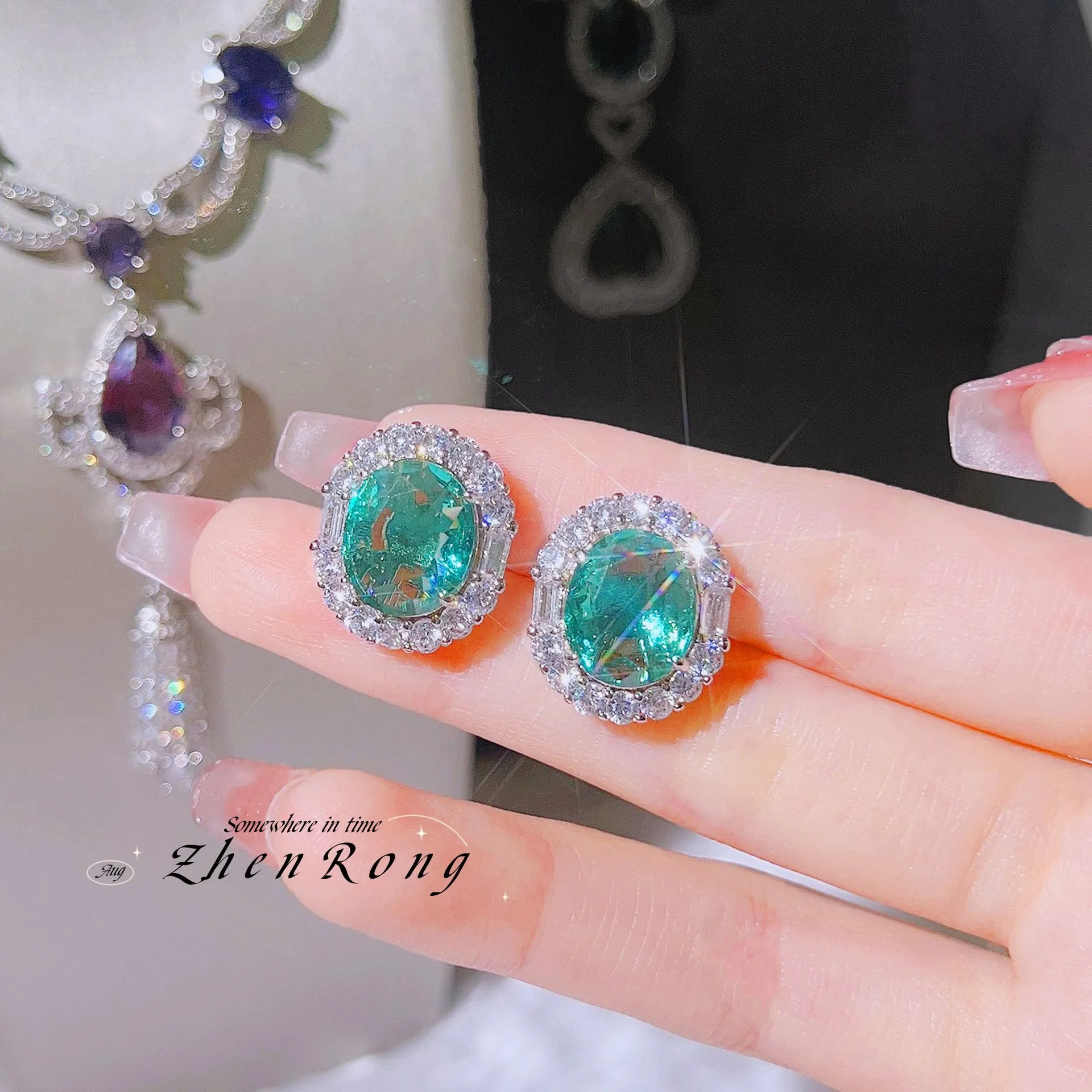New Temperament Paraiba Green Diamond Earrings With Simple Simple Luxury Oval Pigeon Egg Earrings Retro Earrings Woman