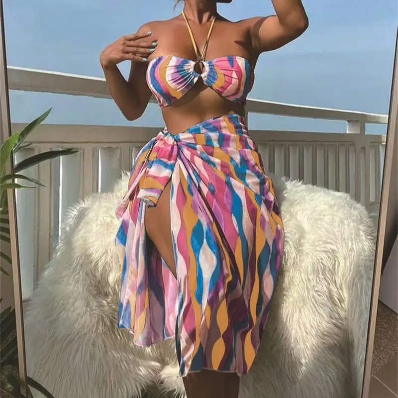 

Новые модные женские купальники с принтом и накидкой, юбка, пляжная одежда, летний купальный костюм, праздничный комплект из трех предметов, бикини