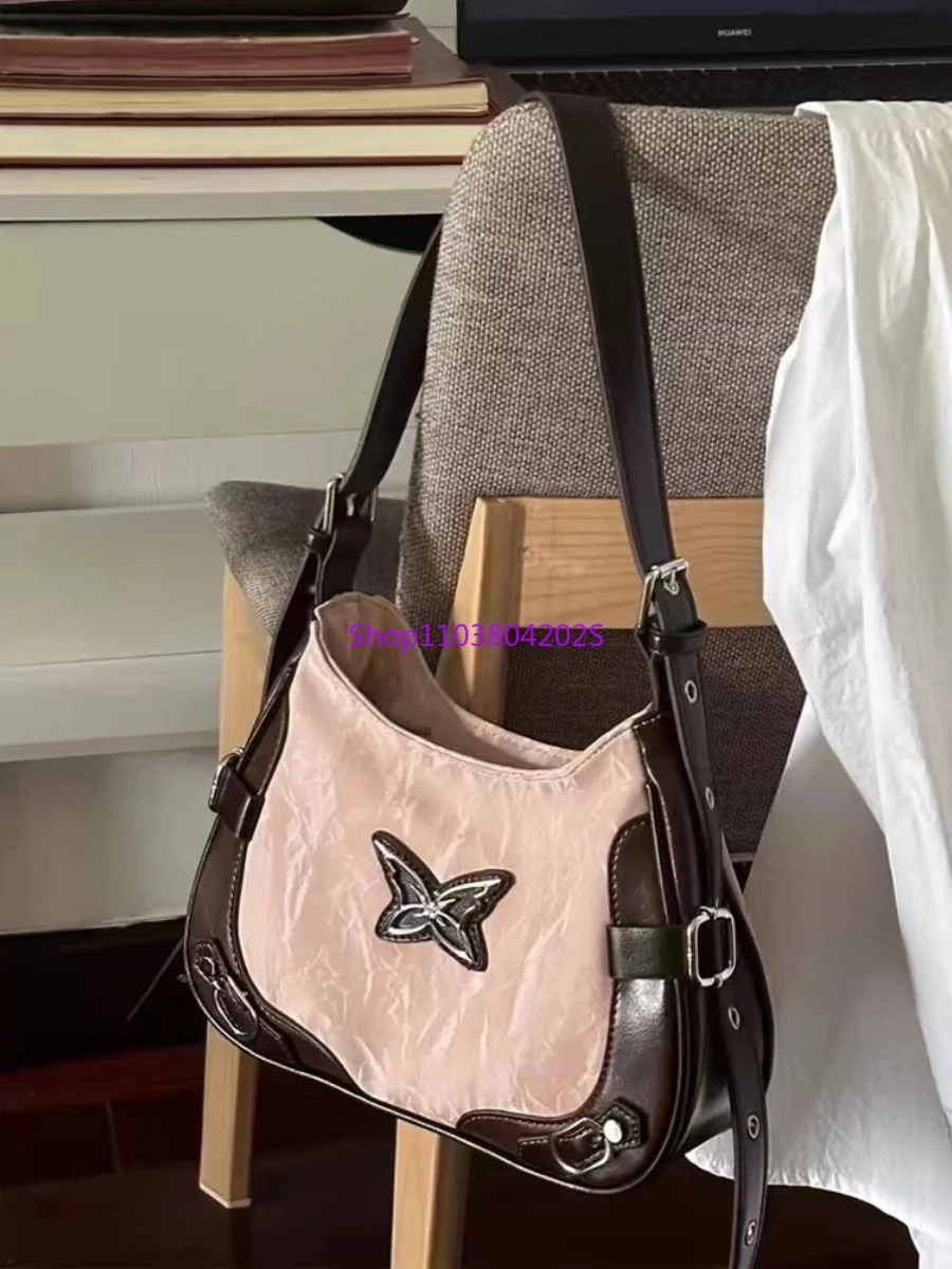

Niche Sweet Cool Babes Retro Butterfly Contrasting Color Locomotive Underarm Bag Women's New American Shoulder Messenger Bag