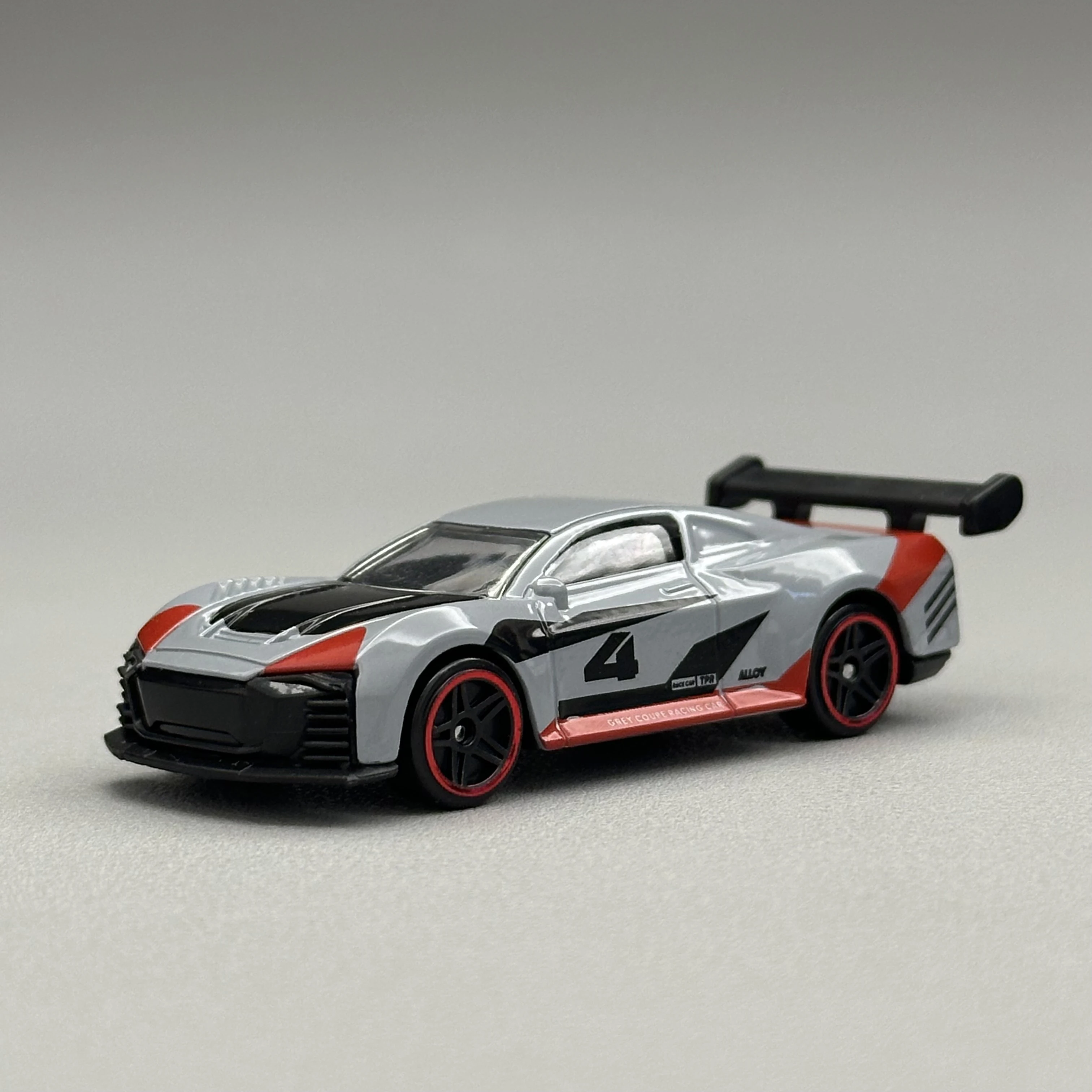 1/64 Scale Diecast Alloy Car Model Mini Vehicle Metal Body Toy Realistic Collectible Gift For Kids And Hobby Collection Display