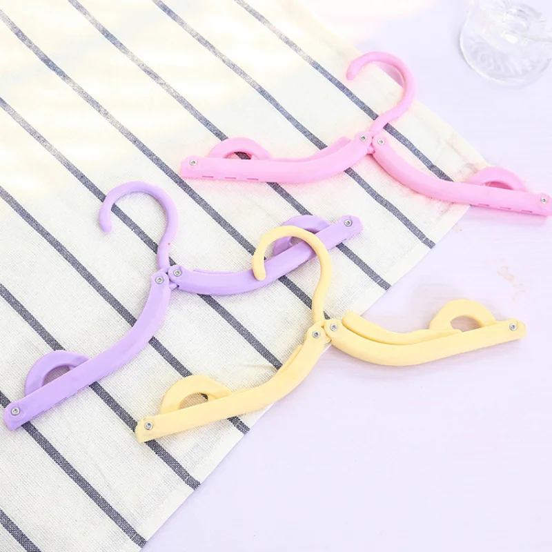 T Travel Portable Folding Clothes Hanger Household To Go Plastic Non-slip Outdoor Clotheshorse Suitable for Business Travel 5