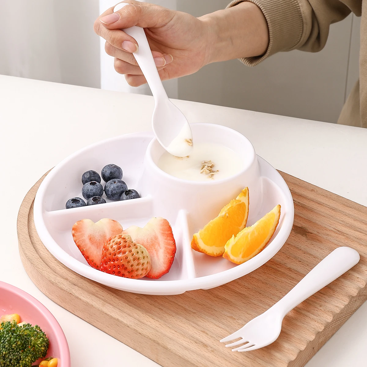Fruit Salad Plate Microwave Safe Reusable Divided Dinner Plates Food Dishes Cake Dessert Tray Kitchen Tableware fruit plate