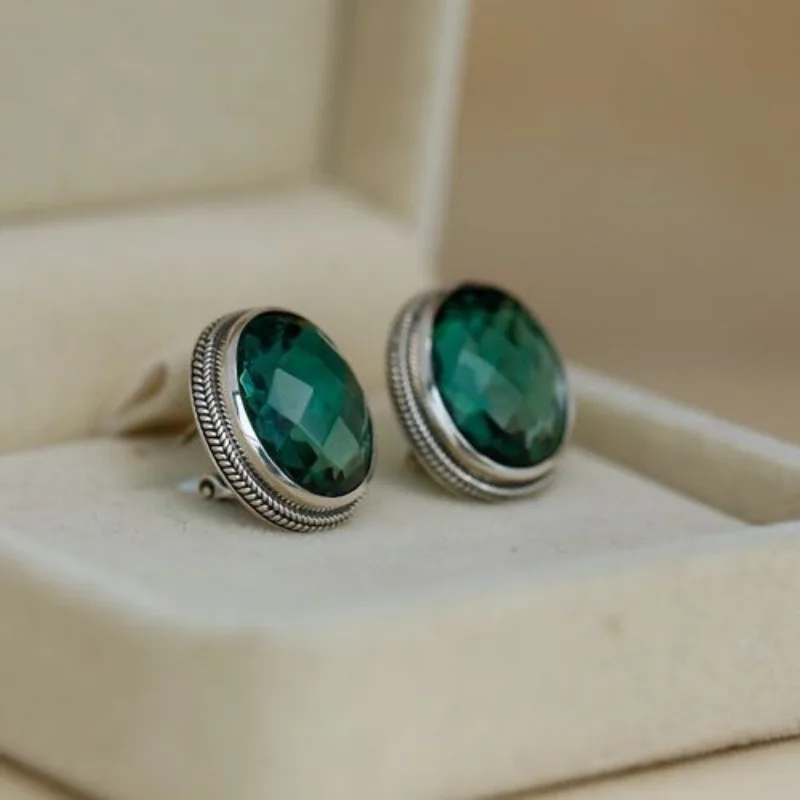Delicati orecchini ovali turchesi: cristallo in argento sterling