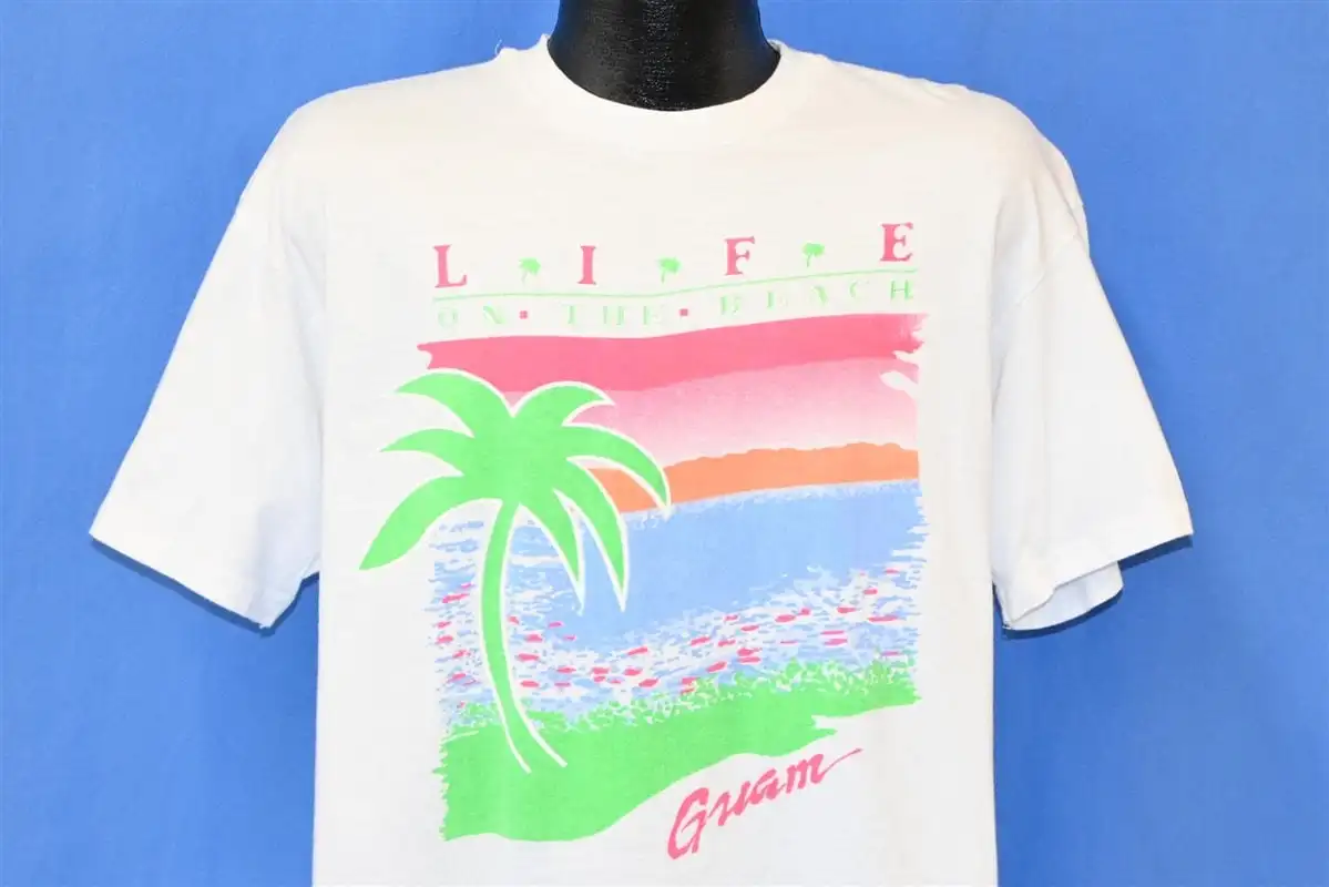 Anni '80 Life On The Beach Guam Palm Trees Sunset Ocean Neon T-Shirt