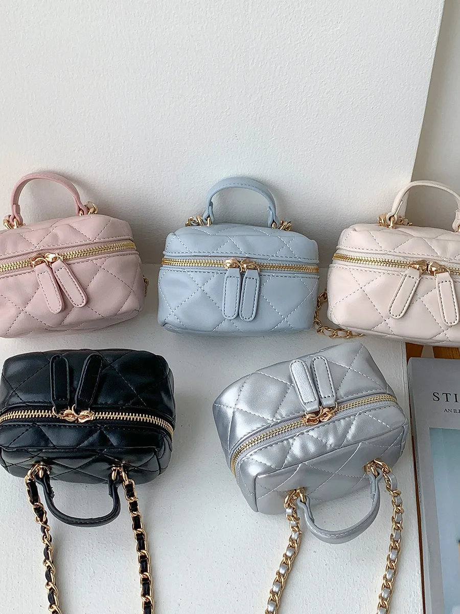 

2023 Autumn New Portable Mini Rhomboid Chain Bag Fashionable Shoulder Crossbody Bag
