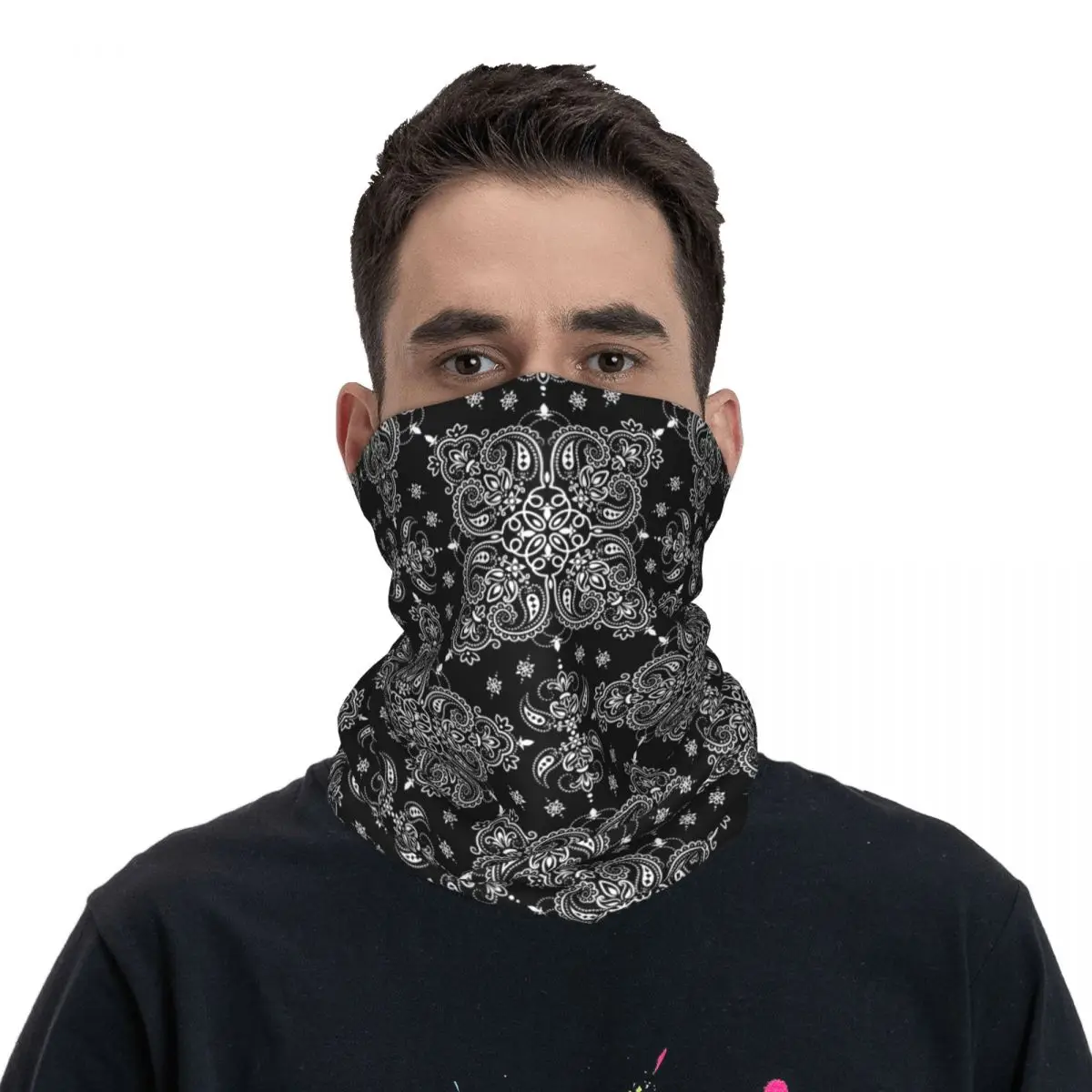 

Paisley Ethnic Floral Balaclava Hiking Camping Fashion Cool Cycling Mask Protection Soft Warm Face Mask Summer y2k Scarf Bandana