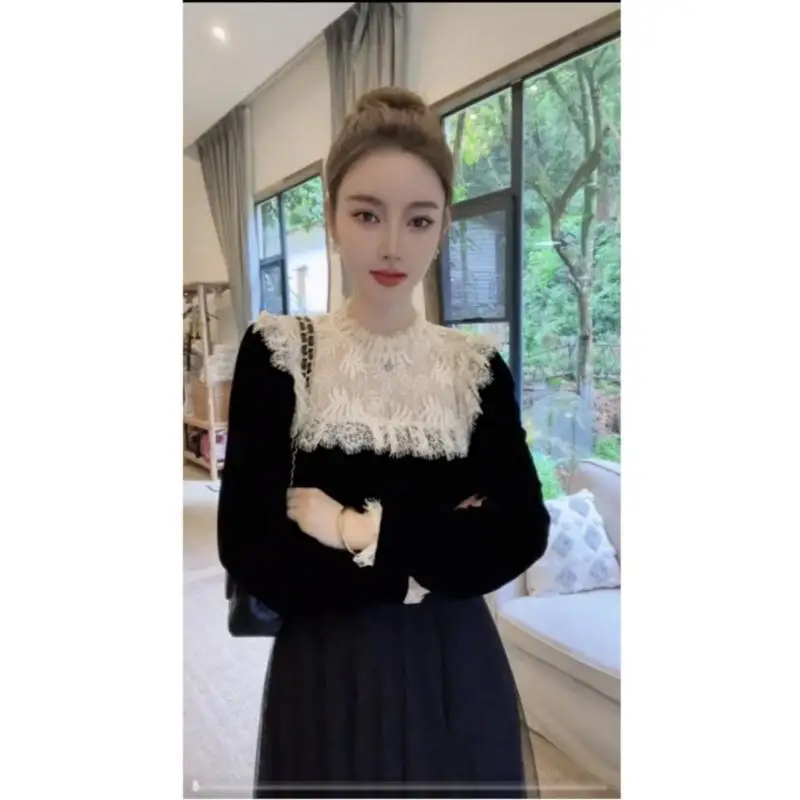 

High Quality Plain T Shirt Women Cotton Basic T-shirts Female Casual Tops Long Sleeve Lace Spliced T-shirt Round Collar T820