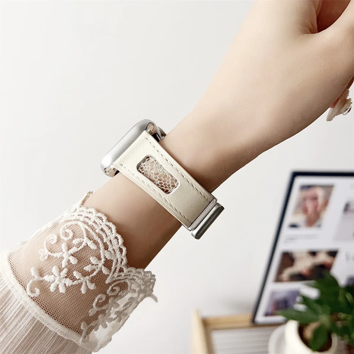 Watch Band For iWatch 42/44/45/46/49mm 38/40/41mm PU Leather Fashion Watch Strap For Watch Series Ultra2 Series 10/9/8/7/6/5/4/3/2/1_voghion.com