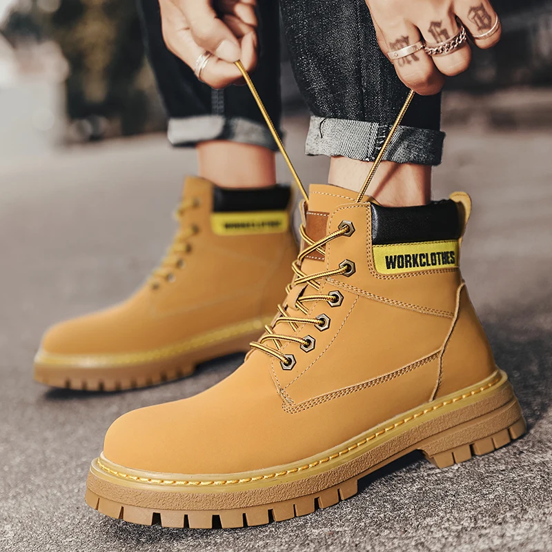 2023 New Casual Men's Boots High Top Vintage Lace Up Outdoor Walking Desert Leather Ankles Comfortable, Non slip, Durable Sole