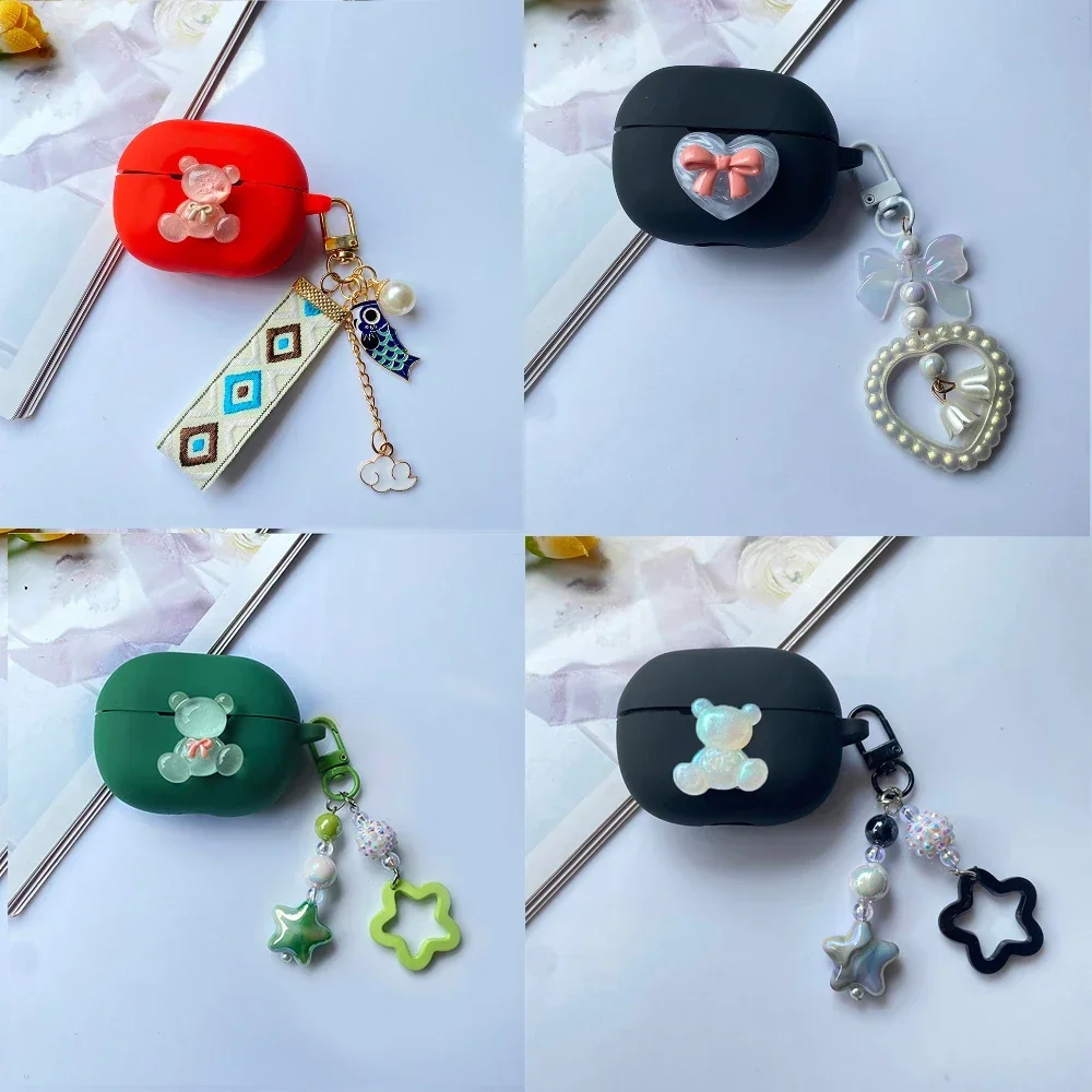 Силиконовый чехол для наушников с цветами и брелоком