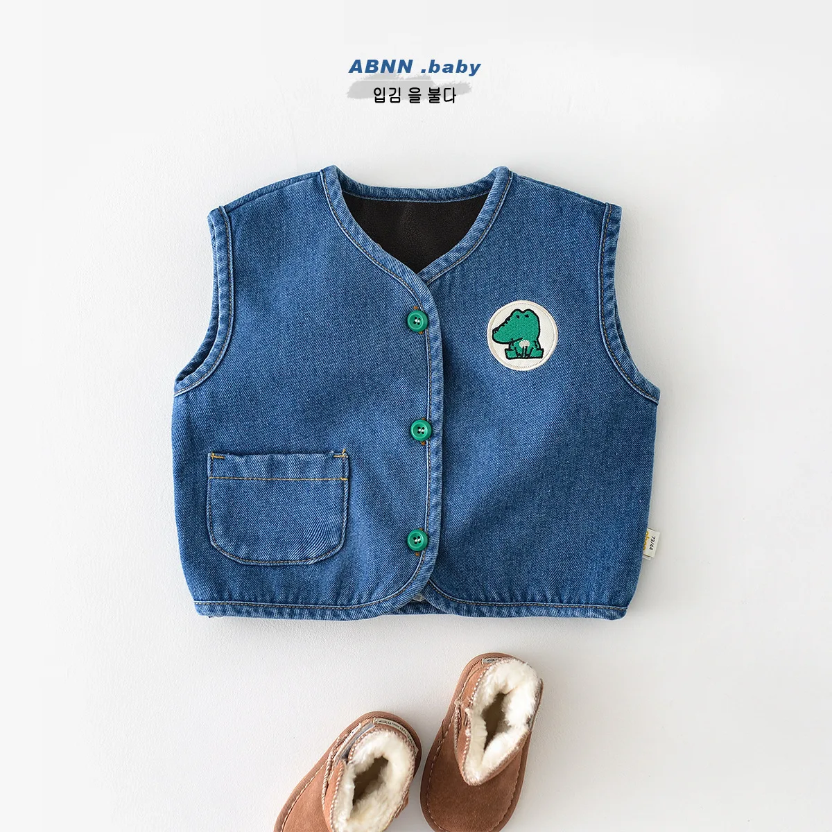 

2023 Winter New Baby Sleeveless Warm Denim Vest Infant Boys Casual Jacket Fashion Toddler Girls Waistcoat Thick Newborn Cardigan