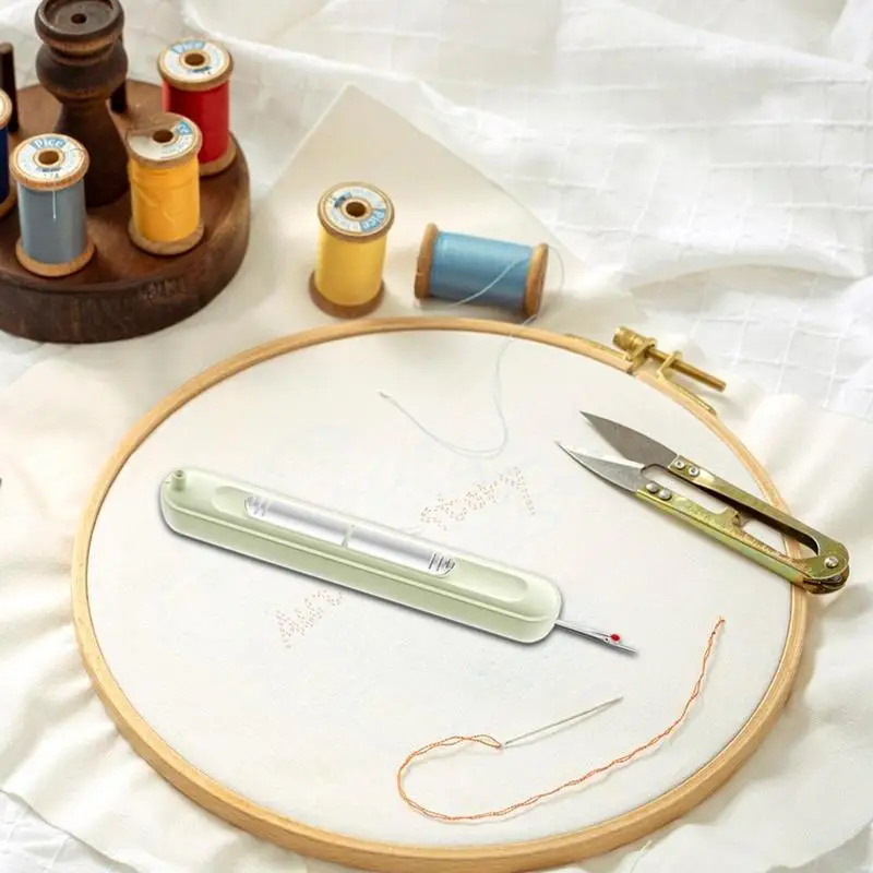 Seam Rippers for Sewing 2-in-1 Thread Remover Sewing Seam Ripper Tool Ergonomic Seam Ripper Thread Remover Tool Needle Threader