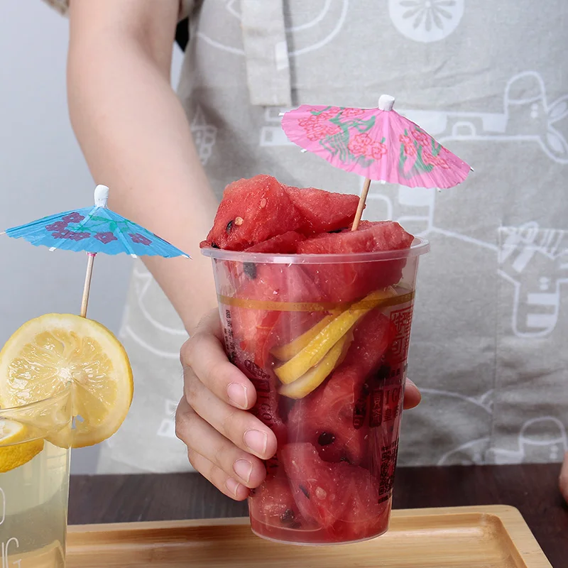 Рисунок 2 - бумажные мини-зонтики для торт