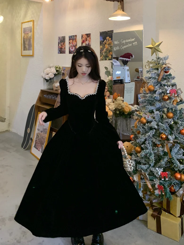 

Vintage Evening Party Velvet Dresses for Woman Elegant Fashion Wedding Birthday Prom Long Sleeves Female Clothing Black Robe