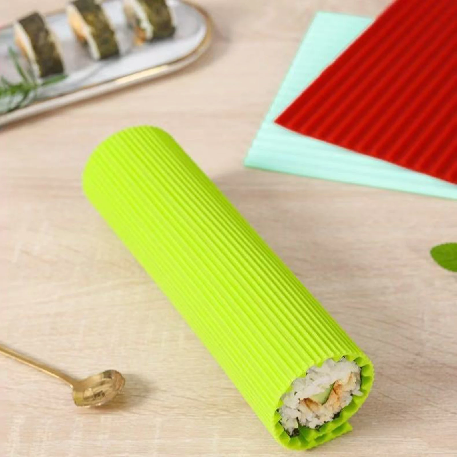2pcs 휴대용 쌀 롤 만들기 키트 청소가 용이한 재사용 가능한 실리콘 쌀 롤러 주방 가제트 요리 액세서리용 논스틱