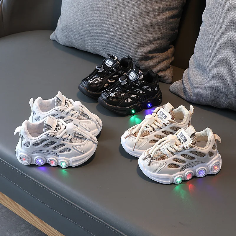 

Light-Emitting Girls' Shoes Breathable Mesh Surface Shiny Children's Sneakers Flashing Light Little Girl Light-on Boy Dad Shoes