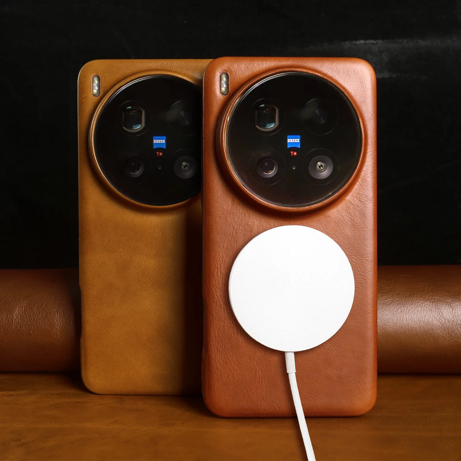 Luxurious Leather Phone Case with Magnetic Calfskin Oil Wax Finish