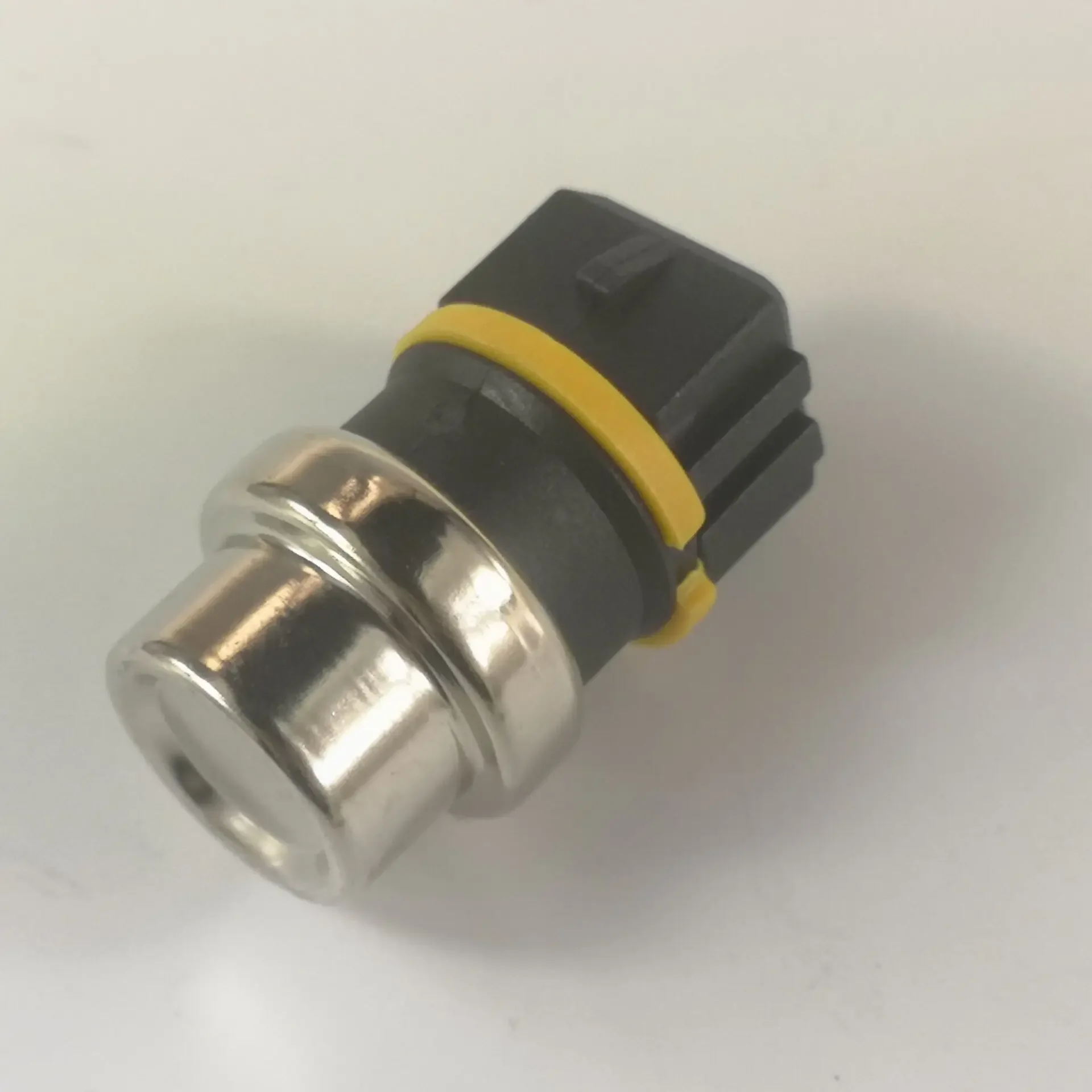 Water Coolant Temp Temperature Sensor Sender temperature sensor 6U0919501B 357919501A 357 919 501A / 6U0 919 501B / 6U0 501 B
