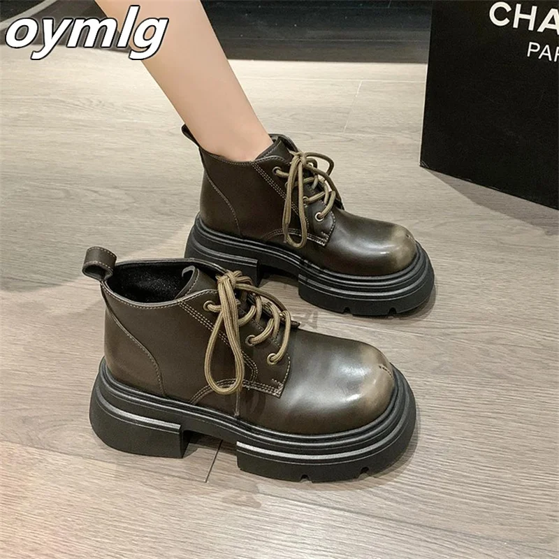 

Модные легкие женские ботинки, новинка осень-зима 2023, универсальные повседневные женские ботинки на толстой подошве с коротким рукавом и круглым носком