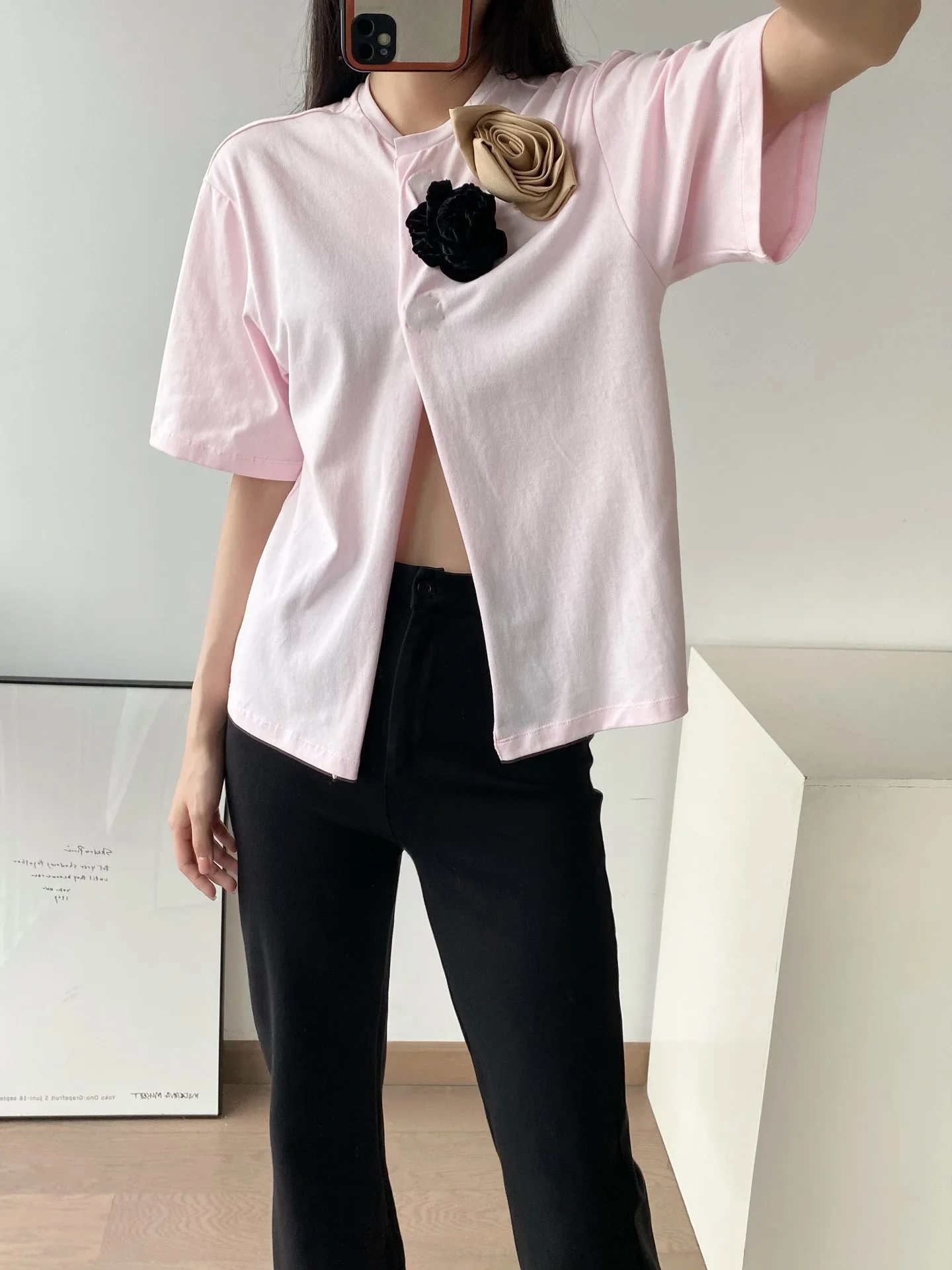 

2023 Autumn/Winter Fashion New Women's Clothing Flower T-shirt Top 0905