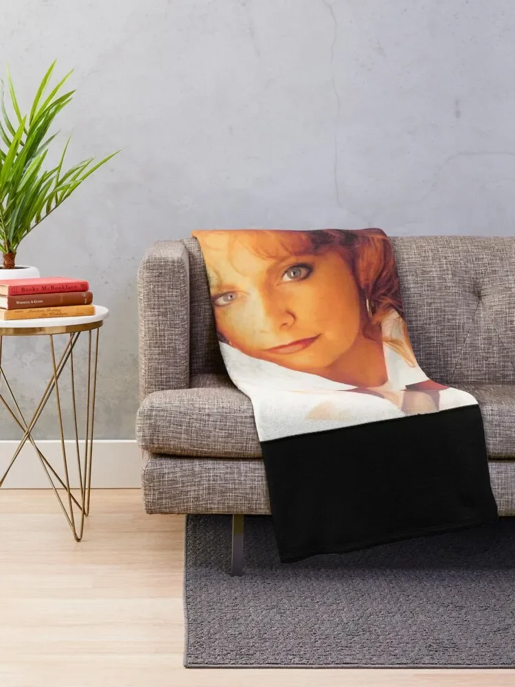 REBA MCENTIRE �ʼ� Ƽ���� ������ ���, ���� ������, �Ϳ��� ���� ����, ķ�� �ε巯�� ū ���