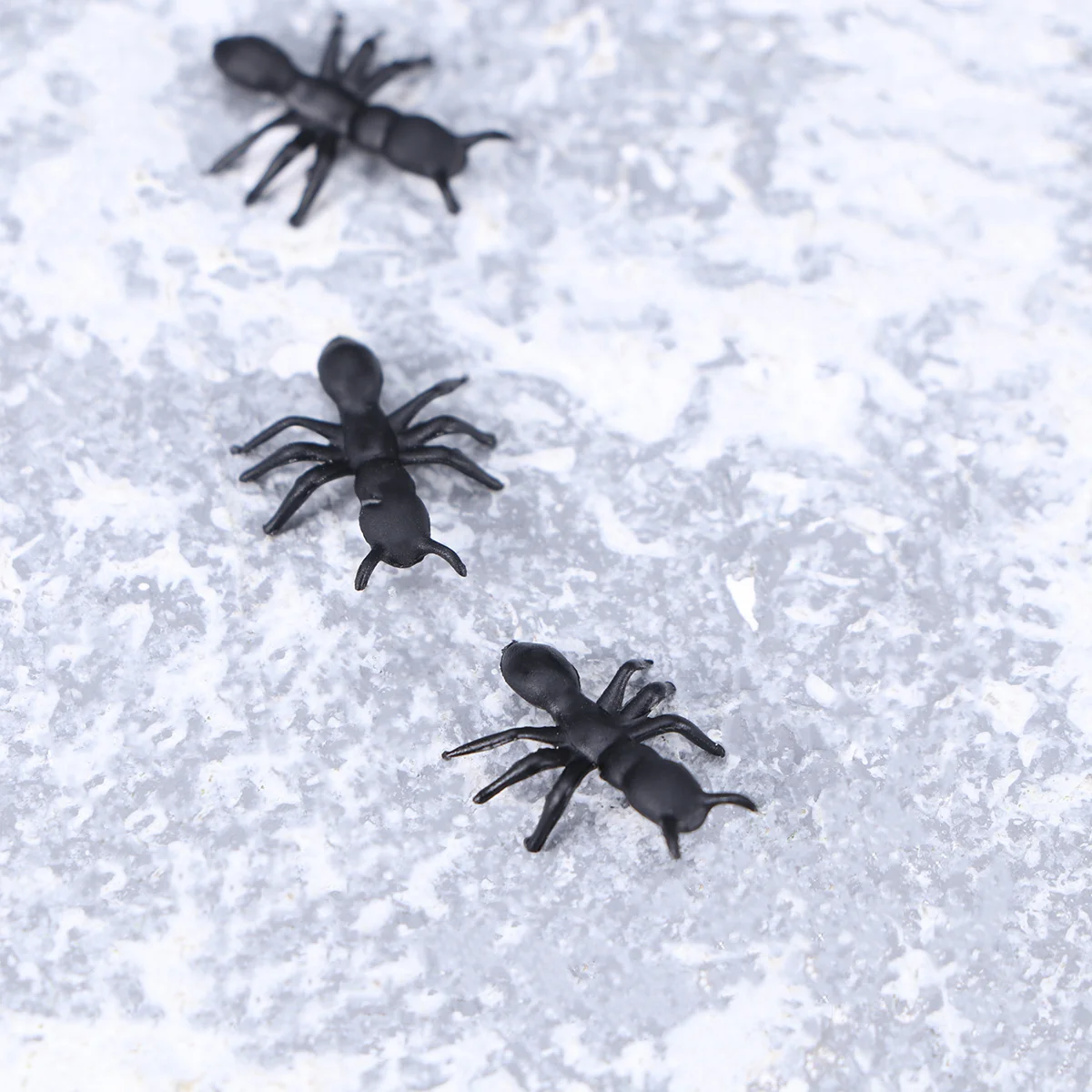 50 Pcs Artificial Simulated Ant Toys Ants Simulation Prank Mini Halloween Decoration prank toys joke toys