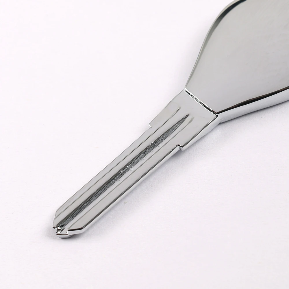Left Slot-1 Piece Alloy Key Blanks for Motorcycle Harley Davidson X48 X72 XL883N/L/R.XL1200 Hardon Key Embryo(all-in-one-shaped)