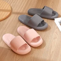 Pantoufles EVA souples pour Couples, pantoufles de maison, de plage en plein air, d'été, tongs de bain pour hommes et femmes, chaussures antidérapantes à semelle épaisse, nouvelle collection 4