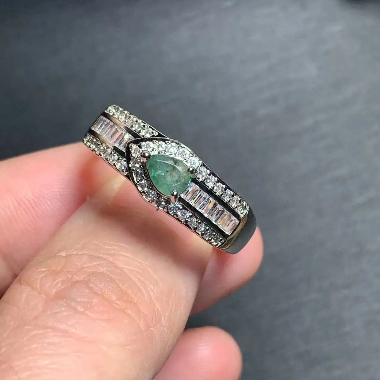 Authentic Natural Emerald Ring Adjustable Female Classic Ring Jewelry for Women Gift Elegant Design Luxury Vintage Fine
