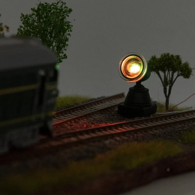 1/87 Dollhouse Mini Train Signal Lamp Role-Play Model Traffic Lamp for Sandbox 6