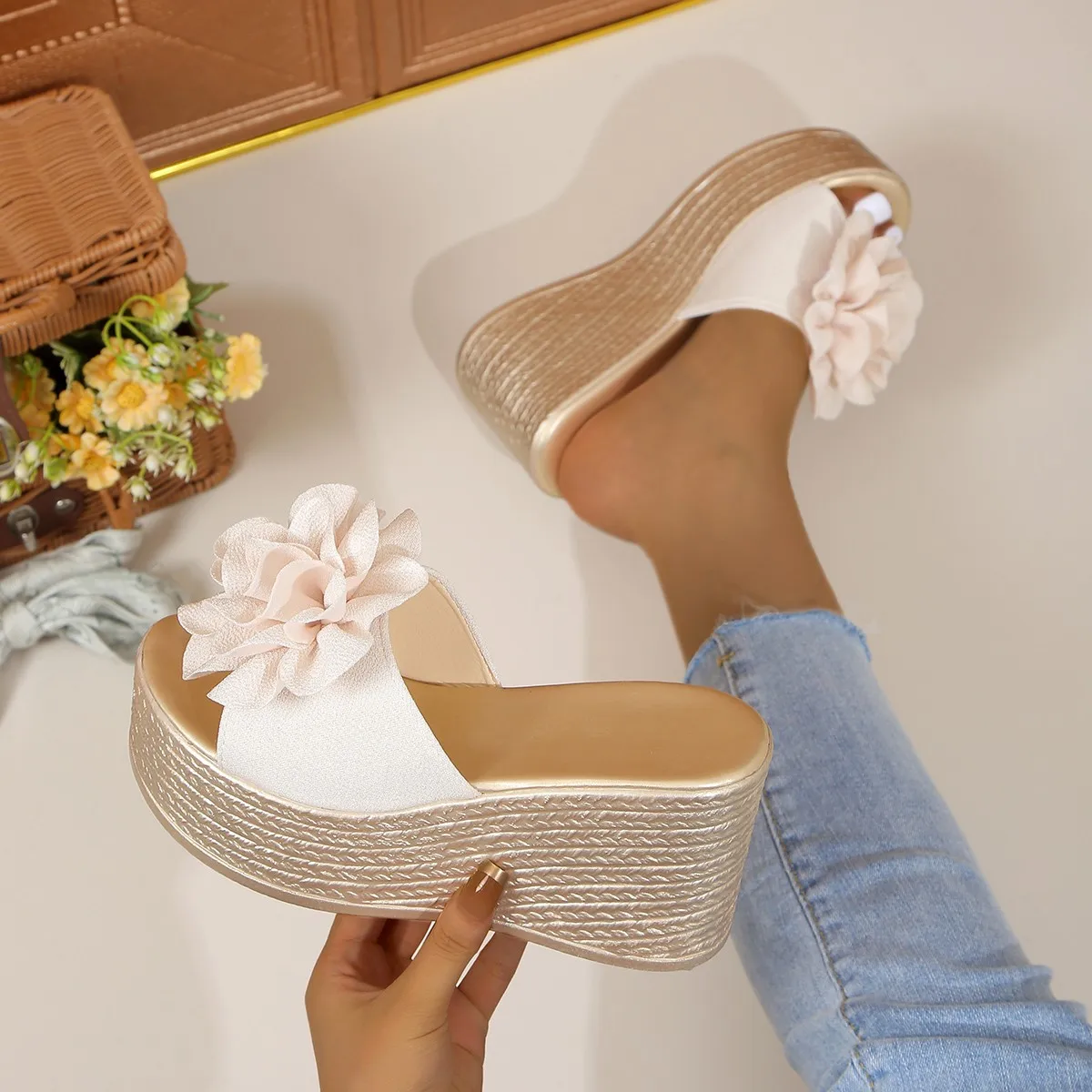 Aphixta Gold Sole Wedge Heels Slippers 9cm Super High Flower Mulers 4cm Platform Sandals Clog Shoe Slides Plus Size 43