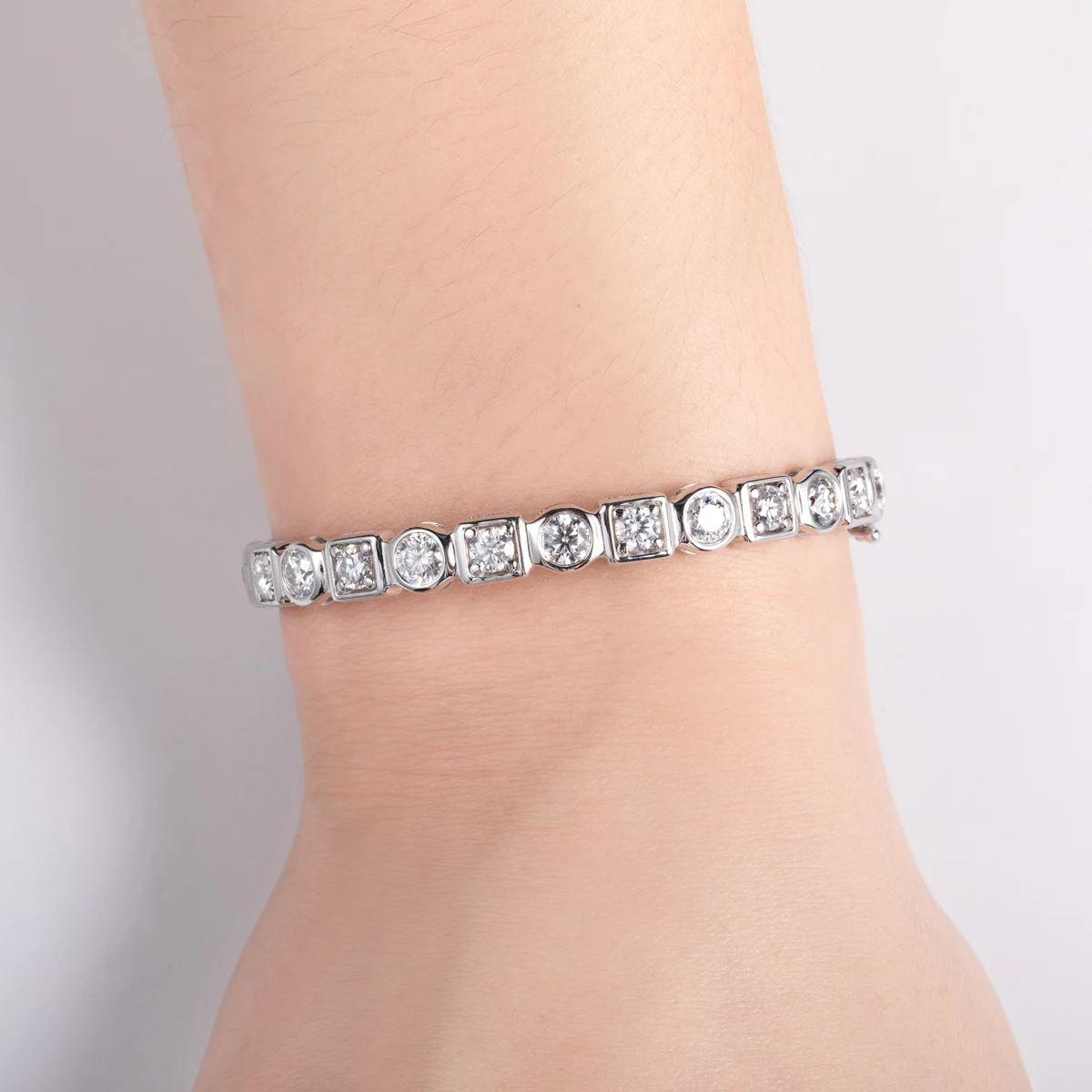 Bracelet Luxurious Silver