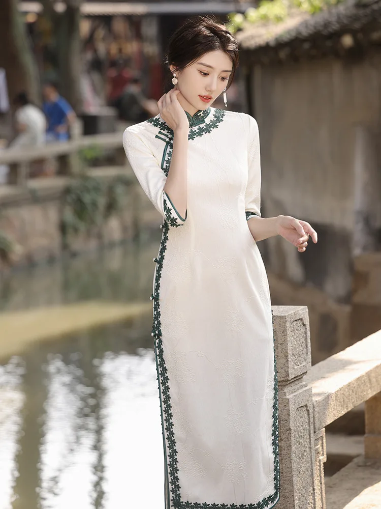 

FZSLCYIYI Vintage Lace Applique Mandarin Collar Seven Points Sleeve Chiffon Qipao Chinese Cheongsam Women Wedding Dress