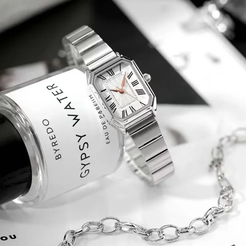 Luxury Women’s Quartz Watch with stainless steel strap and minimalistic design
