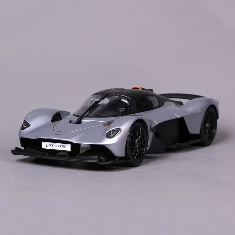 アストンマーティンバルキーリーシルバーダイキャストモデル合金