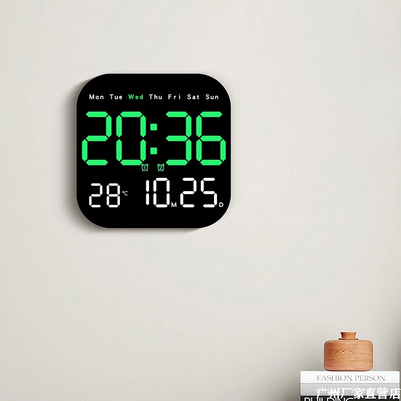 Simple large-screen digital clock