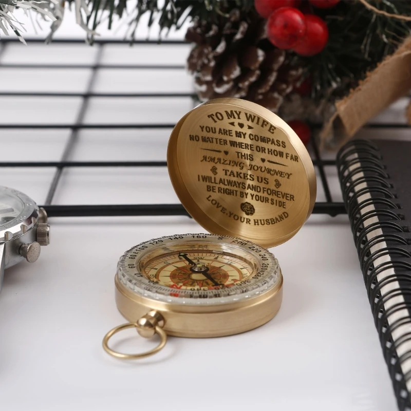

Медные компасы с выгравированной мотивационной цитатой. Уникальный компас-направление в подарок сыну, дочери, мужу, жене.