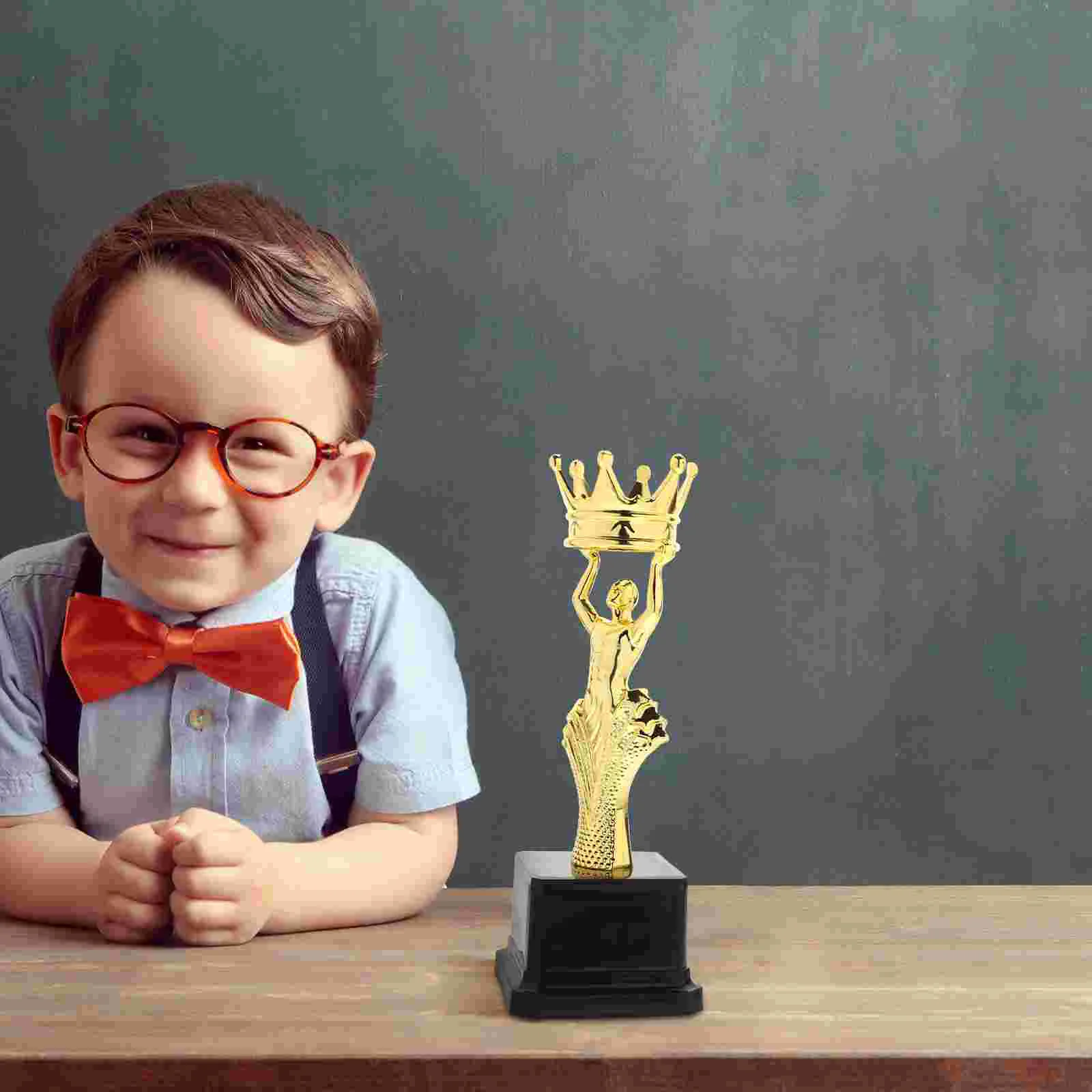 Рисунок 2 - Изысканная пластиковая фигурка