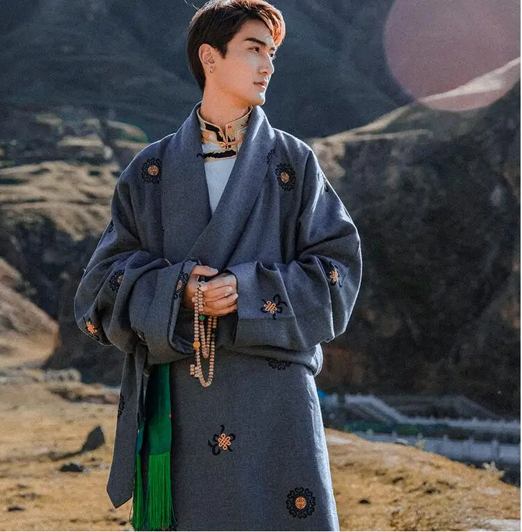 

Embroidered Thickened Tibetan Robe 2022 New Winter Tibetan Coat Men Chinese