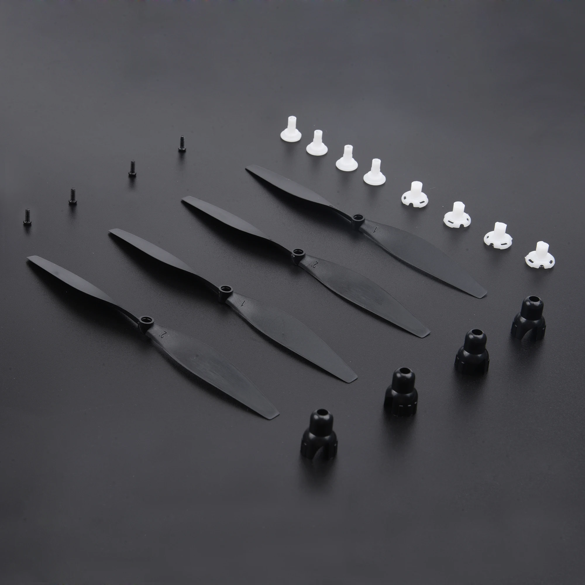 2/4PCs 5.2inch Propeller And Prop Saver Set - For VOLANTEXRC 761-8 F4U Corsair / 761-9 T28 Airplane Air Plane Spare Parts 17
