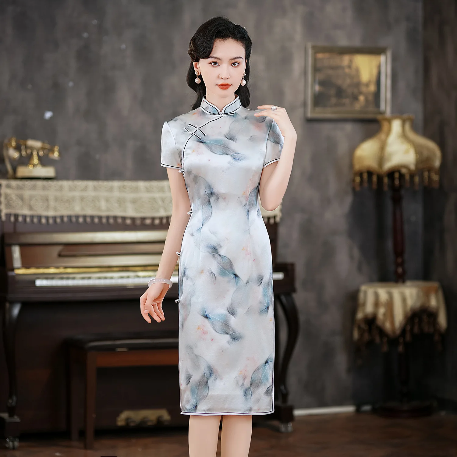 

High Quality Real Silk Qipao Cheongsam Top Skirt Banquet Dress Artistic Modified Version Wear Retro High-End Daily Sheath