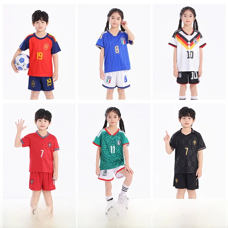 빨간색 어린이 축구 유니폼 세트 훈련 스포츠웨어 유소년 팀 키트 스포츠 피트니스 팬 기어 폴리에스터 원단 속건성