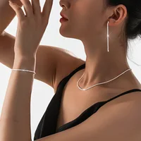 Ensemble de bijoux de collier et de Bracelet de chaîne de clavicule plaquée argent brillant, accessoires de ciel étoilé minimaliste pour femmes 6