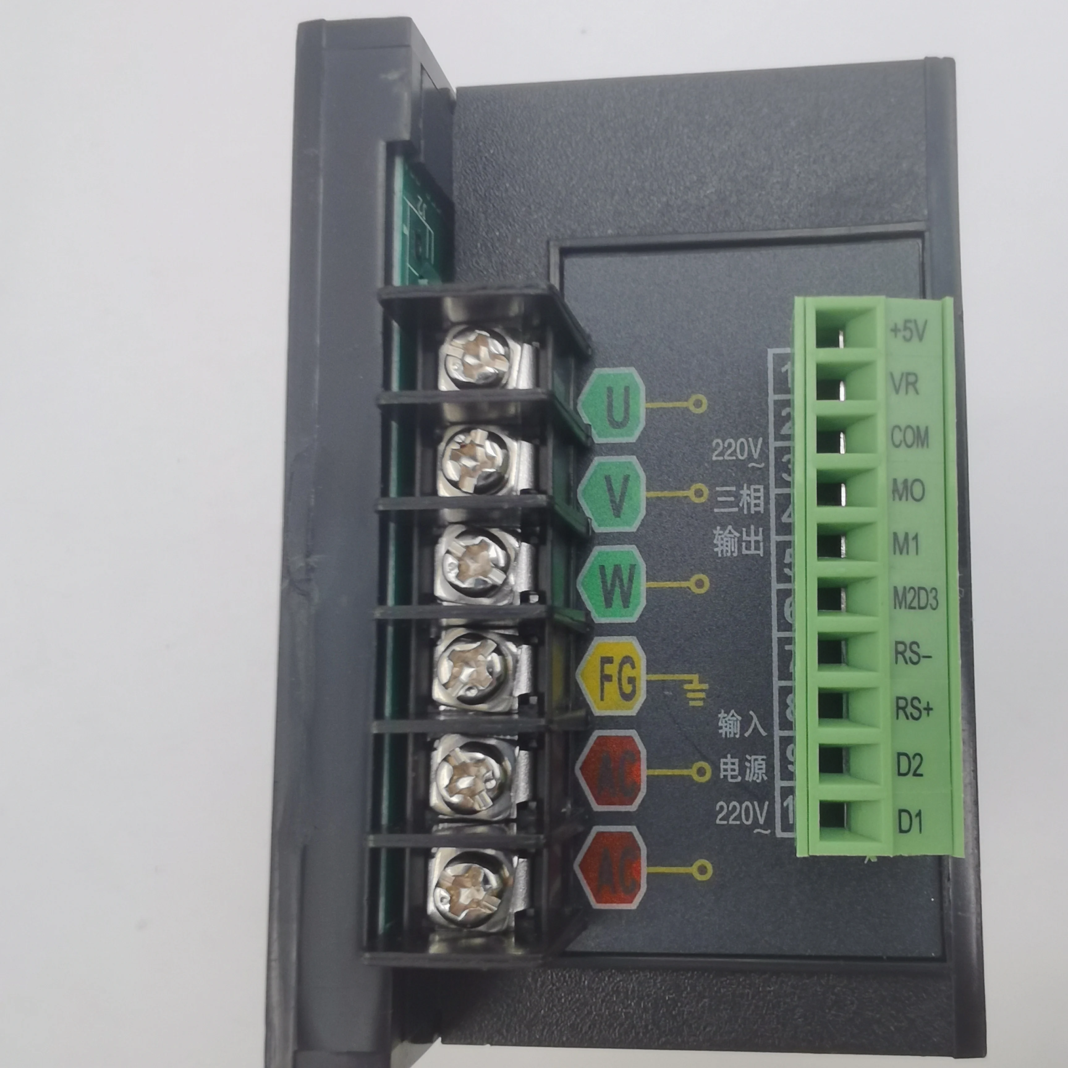 Частотный Преобразователь T13 750w 12 H Купить