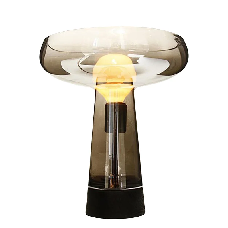 

Modern American Classic Fashion Desk Lamp Villa Living Room Bedroom Study Decorative lamp Original Design European Table Light