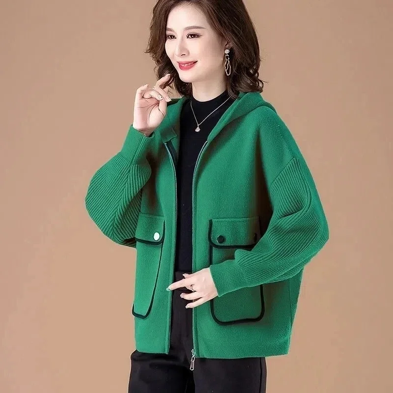 

Autumn Winter Korean Woolen Coat Middle Aged Mother's Loose Hooded Cardigan Knitted Jacket High End Noble Short Wool Overcoat