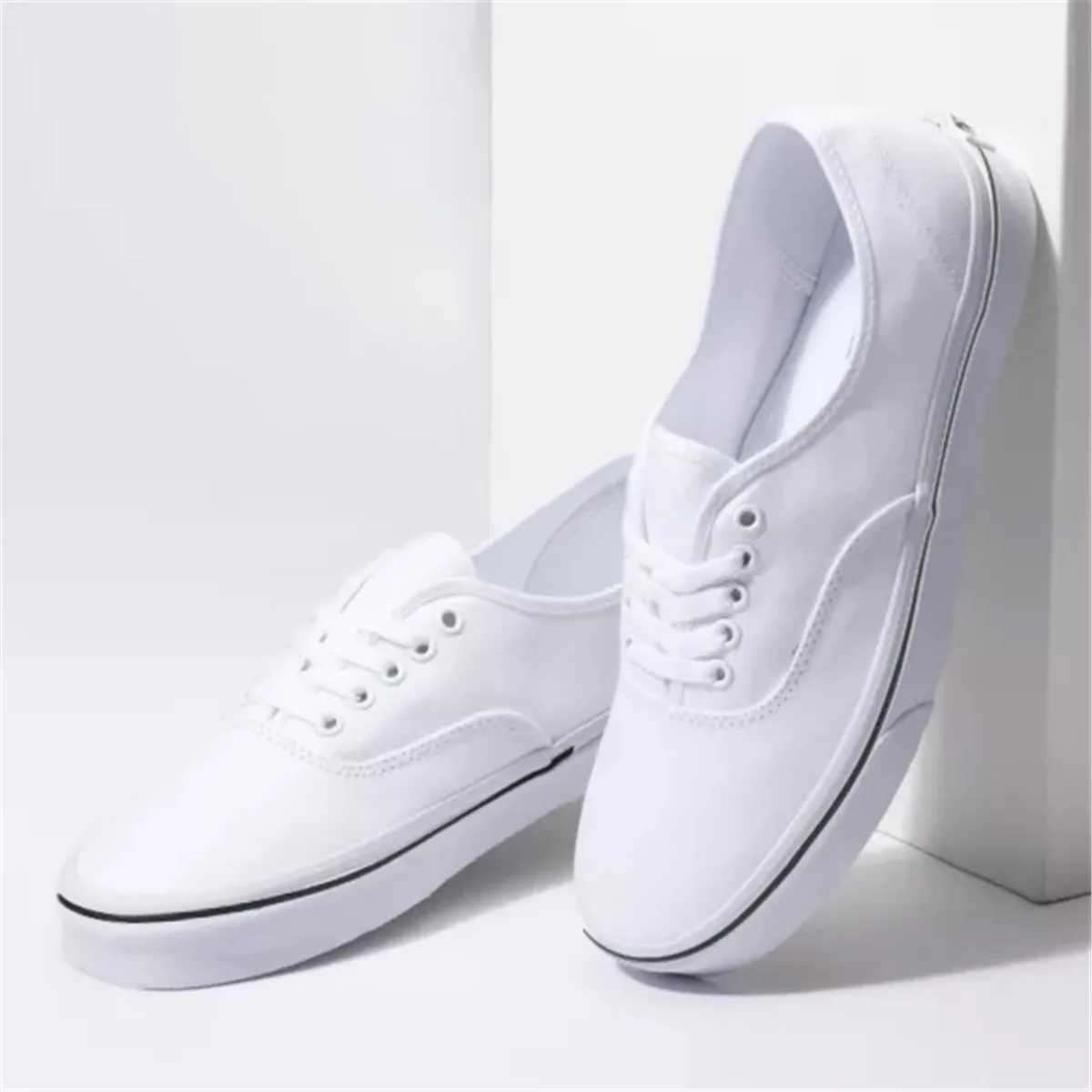 Custom Shoes Unisex Classic Shoes Fashion Lace-Up Casual Canvas Sneakers For Women Customized Logo/Text Print On Demand