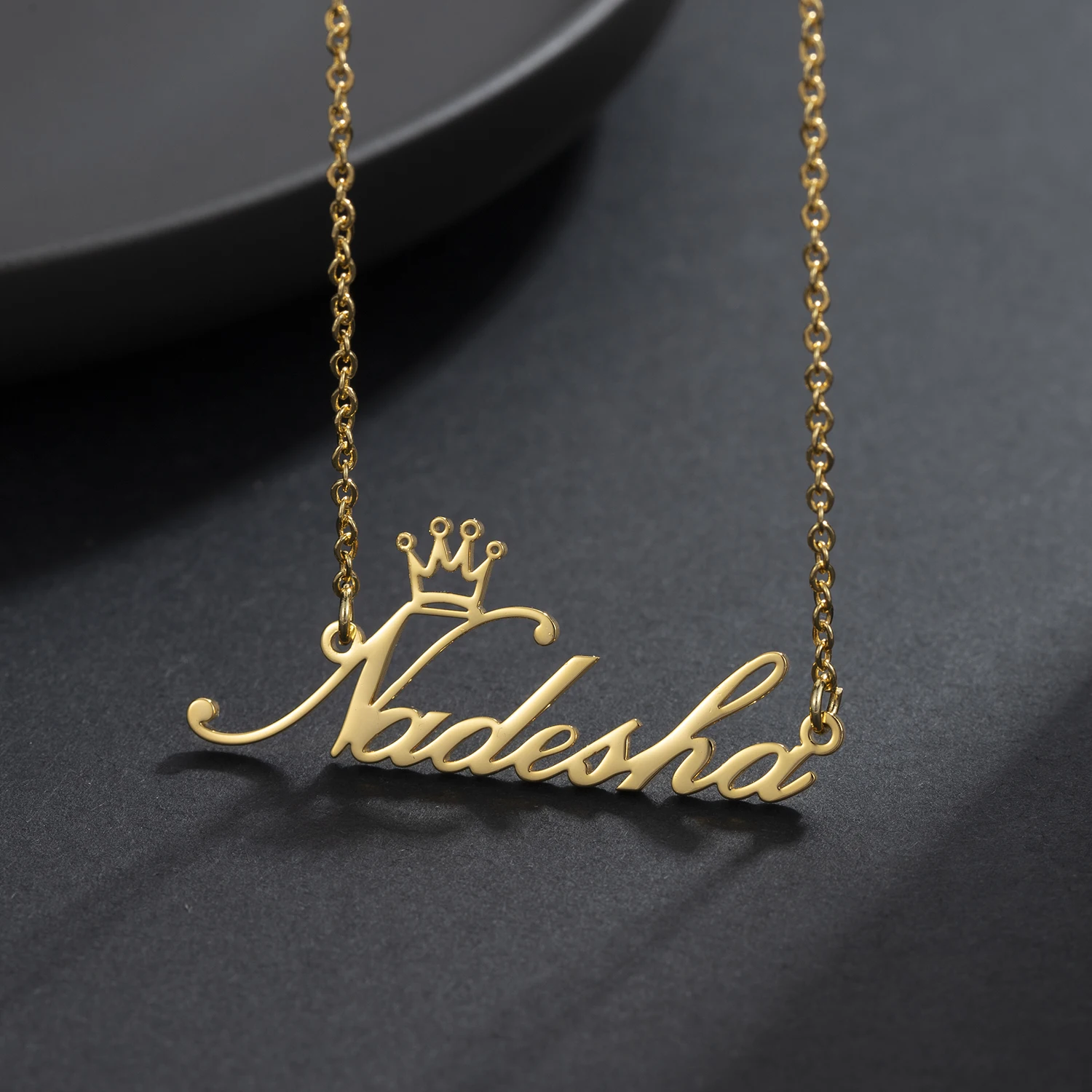 Customized Necklace Name Personalized 14K Gilded Stainless Steel Jewelry Pendant Crown Nameplate Link Necklace For Women Gifts