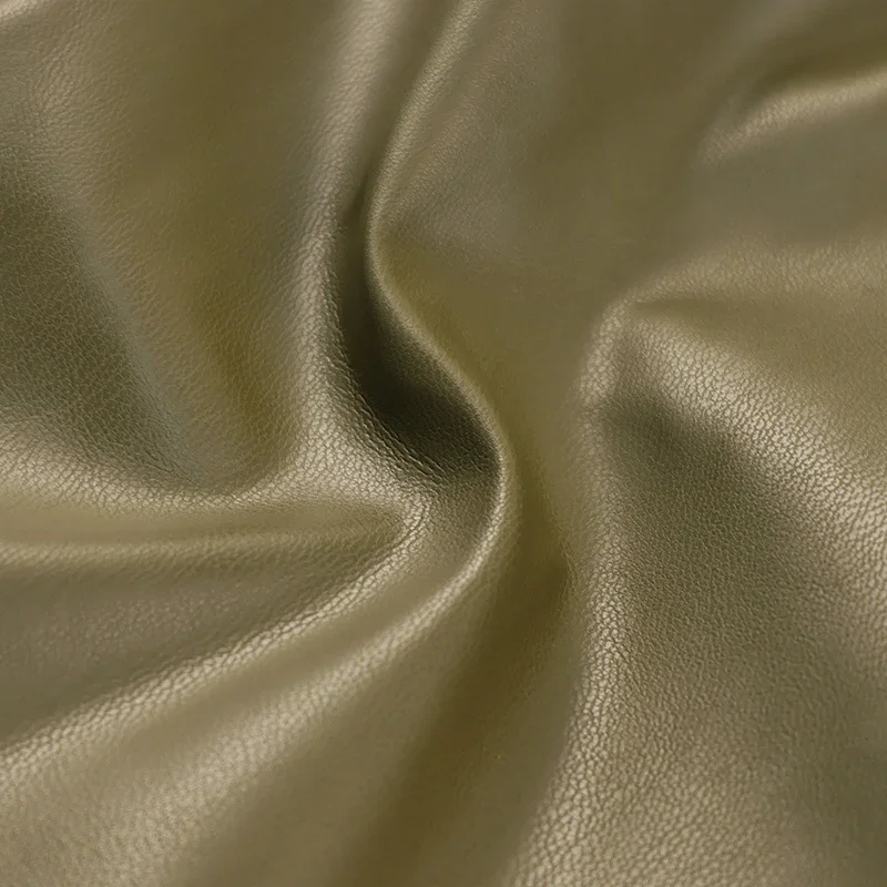 Chaqueta de cuero para mujer, estilo urbano, verde, con pliegues, escote en V, un botón, manga larga, bolsillos, abrigo hasta la cintura, primavera 2025, estilo urbano Y2K.