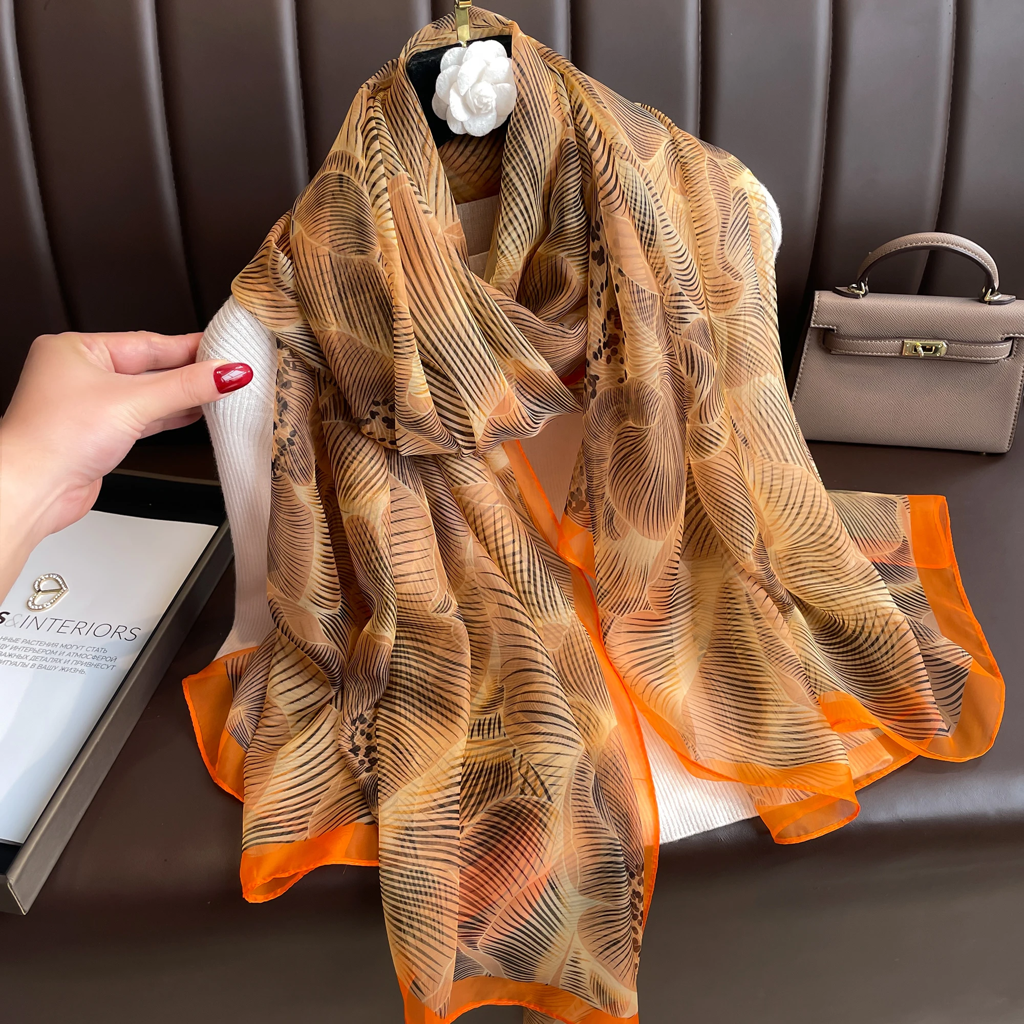 NEW Elegance Scarf Spring Summer Women Beach Sunscreen Fashion Soft Shawl High Quality Silk Lady Popular Print Scarves Hijab